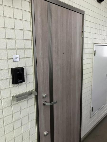 リーブルファイン獨協大学前１号棟