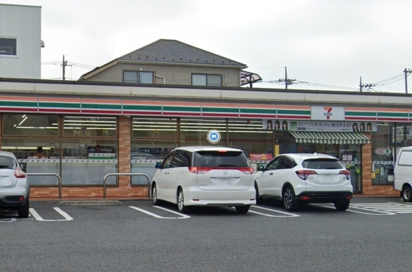 コージーコート(セブンイレブン足立伊興番田店)