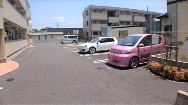 アネシス 2(駐車場)