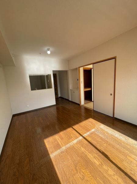 コーポレート草加旭町　2号棟