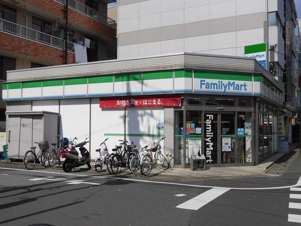 NK氷川マンション(ファミリーマート草加氷川町店)