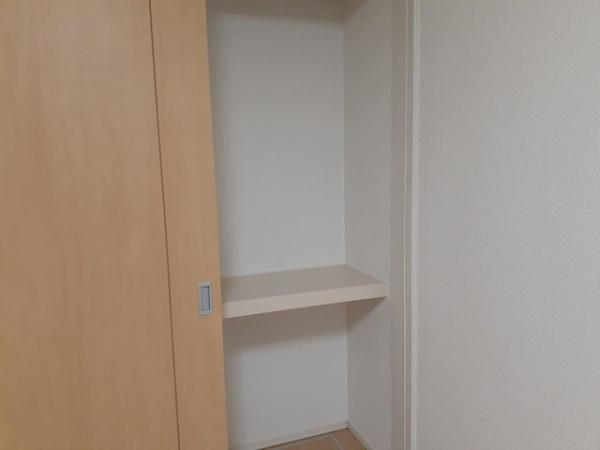 アサヒ・レジデンスVI(収納)