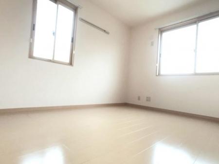 グレースセレノ小山