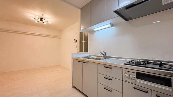 日商岩井草加マンション