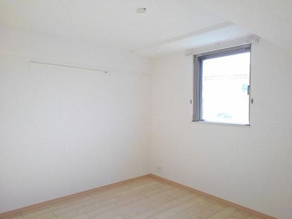 ベル　セゾンＢ