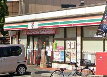 リズ　センティア　B(セブンイレブン足立花畑8丁目店)