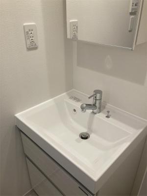 草加市谷塚町のマンション