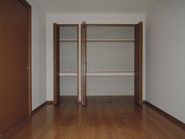 ケント・ハウスＡ