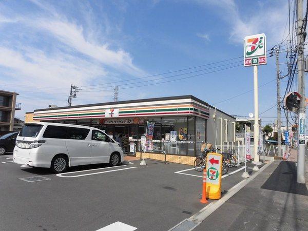 氷川マンション(セブンイレブン草加西町保健所通り店)
