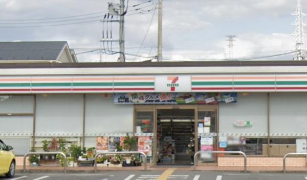 メゾンヨシザワ(セブンイレブン川口新堀店)