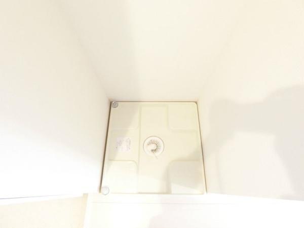 草加市草加１丁目のアパート
