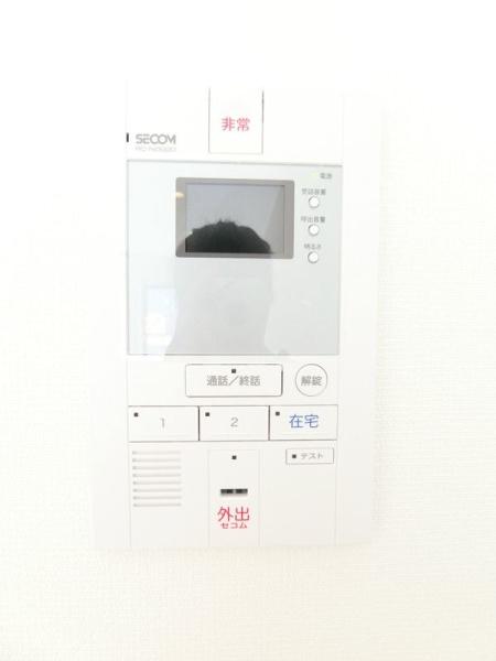 草加市草加１丁目のアパート
