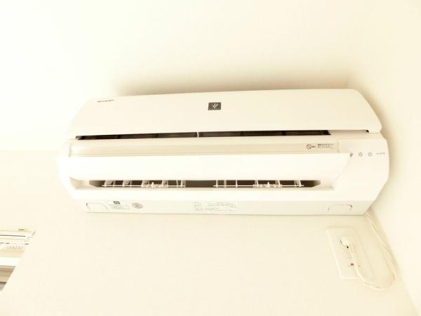 草加市草加１丁目のアパート