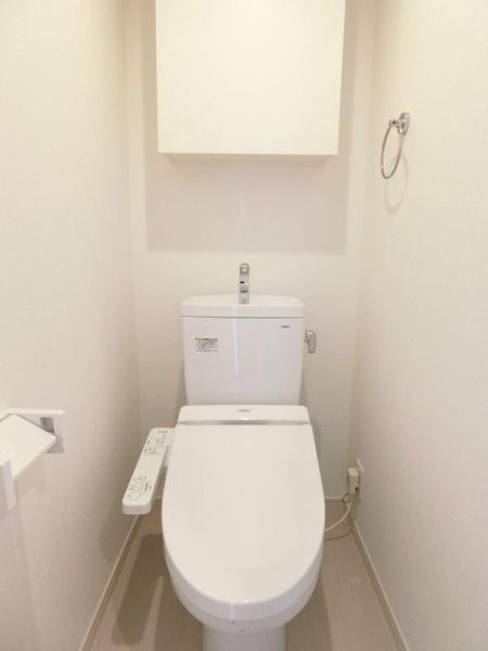 草加市草加１丁目のアパート