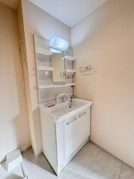 越谷市蒲生２丁目のアパート