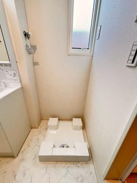 草加市吉町５丁目のアパート