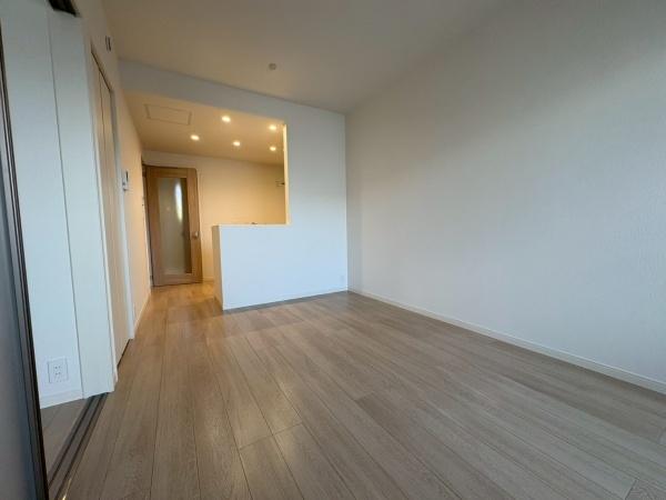 草加市吉町５丁目のアパート