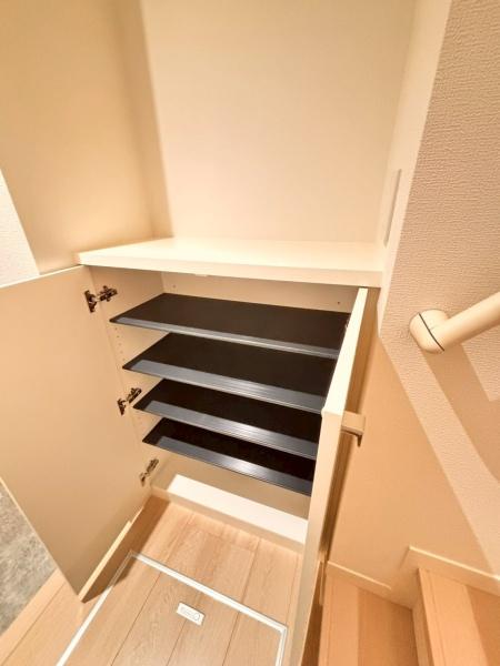 草加市吉町５丁目のアパート