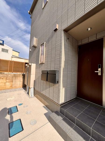 草加市吉町５丁目のアパート