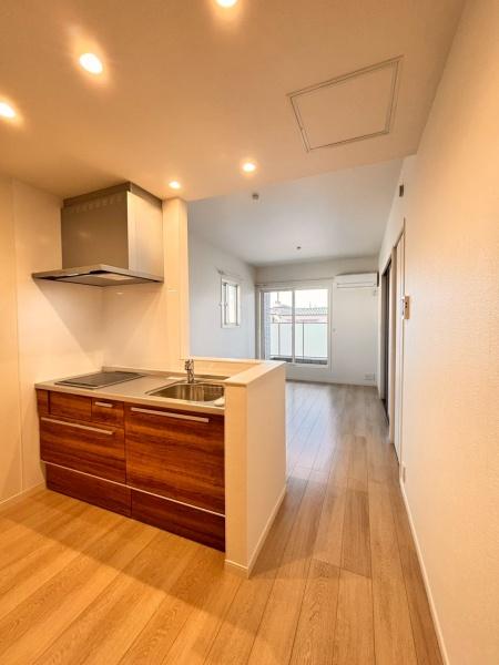 草加市吉町５丁目のアパート