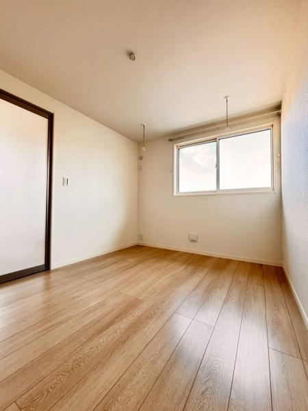 草加市吉町５丁目のアパート