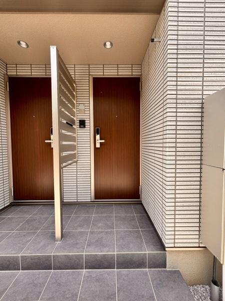 草加市吉町５丁目のアパート