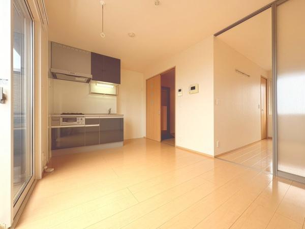 草加市神明１丁目のアパート