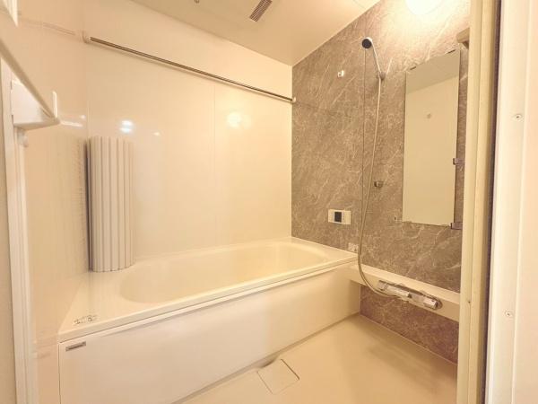 草加市手代３丁目のアパート