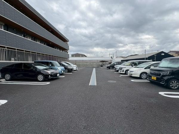 草加市手代３丁目のアパート