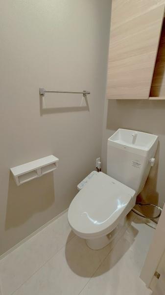 草加市氷川町のアパート