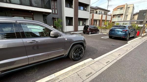 越谷市新越谷１丁目のアパート