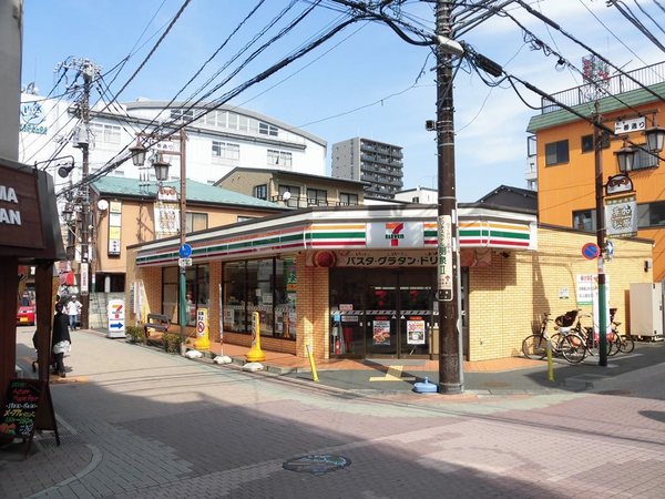クレドール草加(セブンイレブン草加駅前1番通り店)