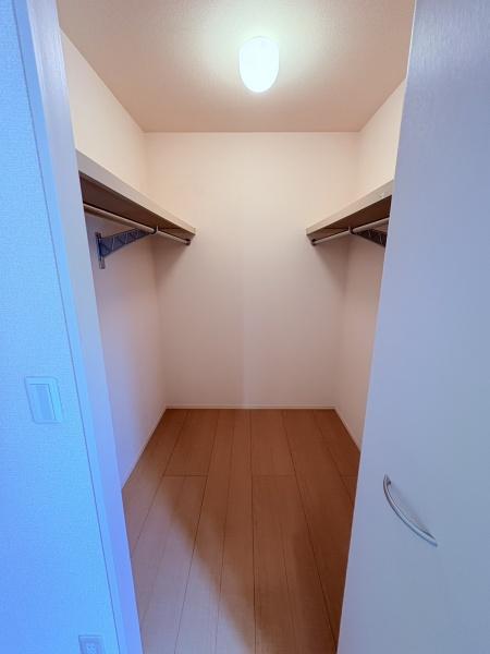 八潮市緑町２丁目のアパート