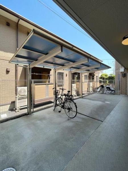 八潮市緑町２丁目のアパート