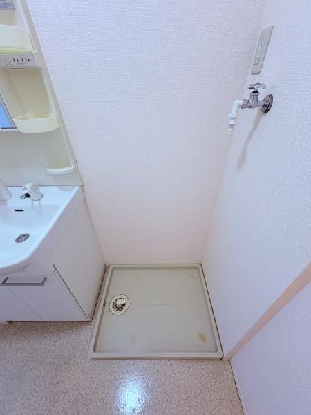 八潮市緑町４丁目のアパート