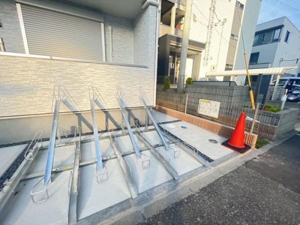 リーブルファイン獨協大学前　2号棟