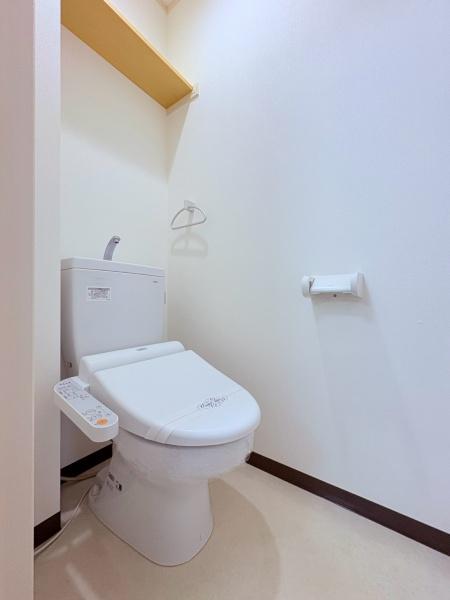 草加市草加３丁目のアパート