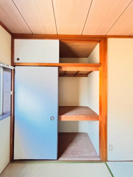 草加市吉町３丁目のアパート