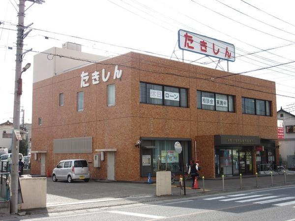マンション舞(瀧野川信用金庫草加南支店)