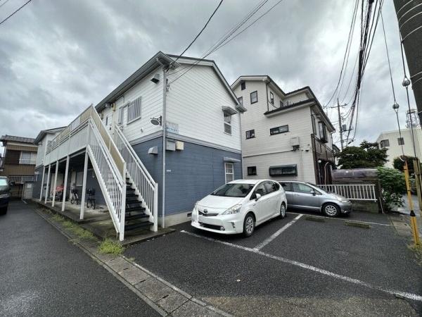 草加市北谷2丁目のアパート