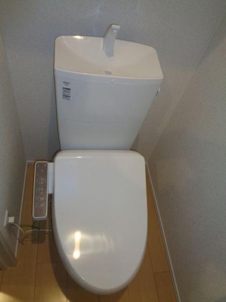 草加市旭町６丁目のアパート