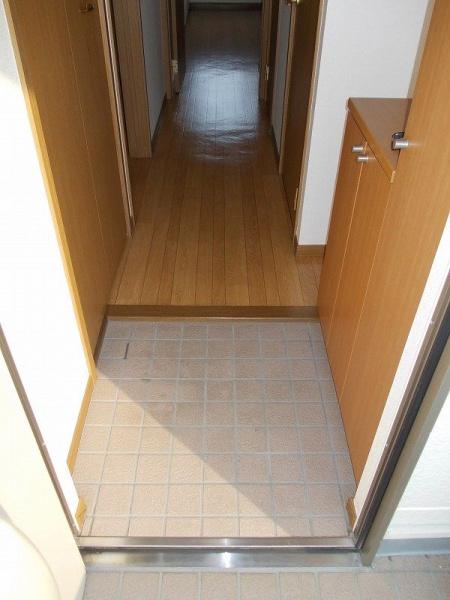 草加市新栄２丁目のアパート