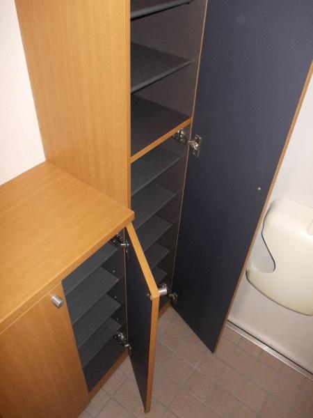 草加市新栄２丁目のアパート