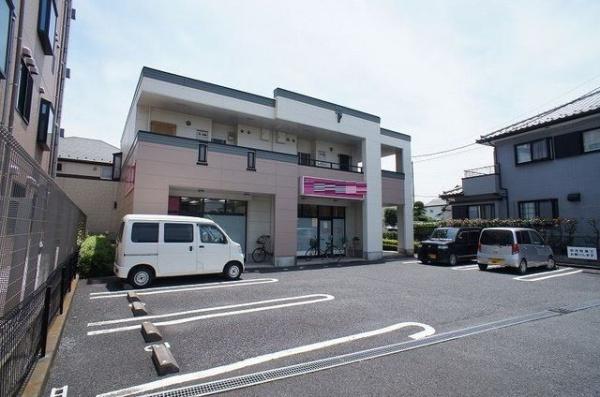 草加市新栄２丁目のアパート