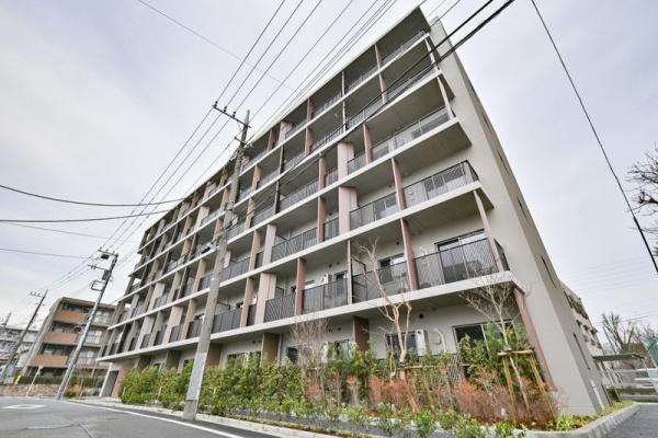 ロイジェント西新井