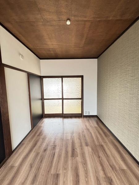 足立区青井４丁目の貸家