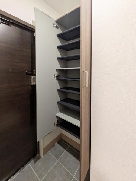 足立区西新井栄町１丁目のアパート