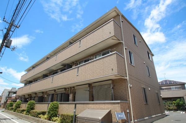 足立区平野１丁目のアパート