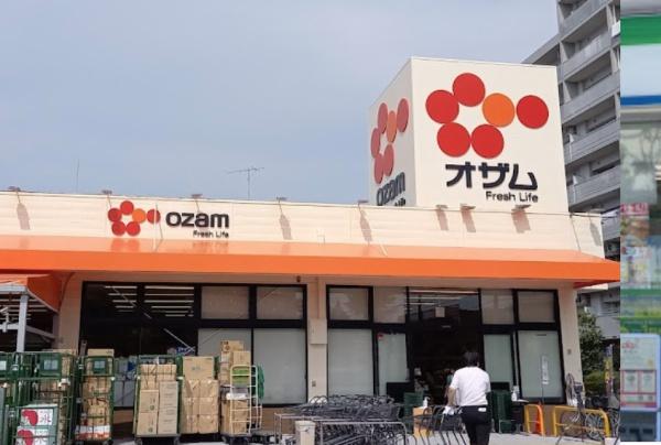 足立区綾瀬7丁目のアパート(スーパーオザム東綾瀬店)