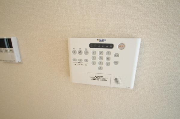 足立区綾瀬７丁目のアパート